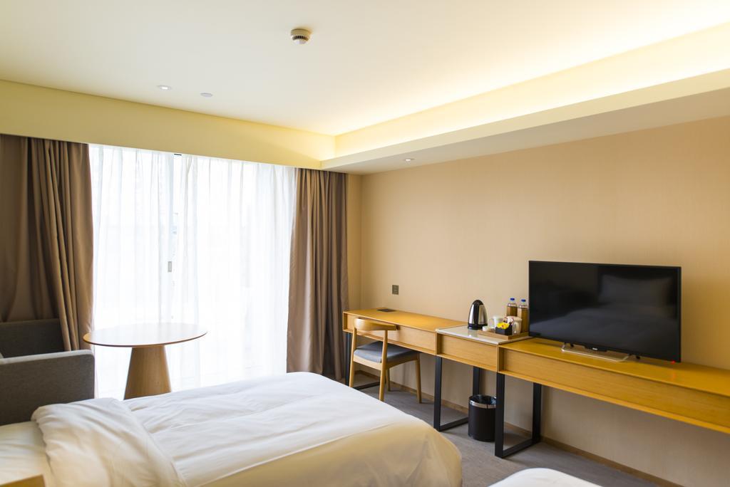 เจไอ โฮเต็ล เซี่ยงไฮ้ หงเฉียว อู๋จงโร้ด Hotel ภายนอก รูปภาพ