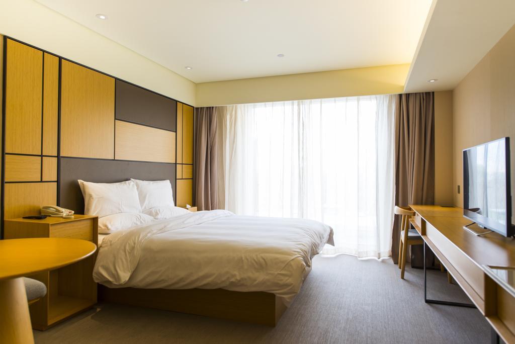 เจไอ โฮเต็ล เซี่ยงไฮ้ หงเฉียว อู๋จงโร้ด Hotel ภายนอก รูปภาพ