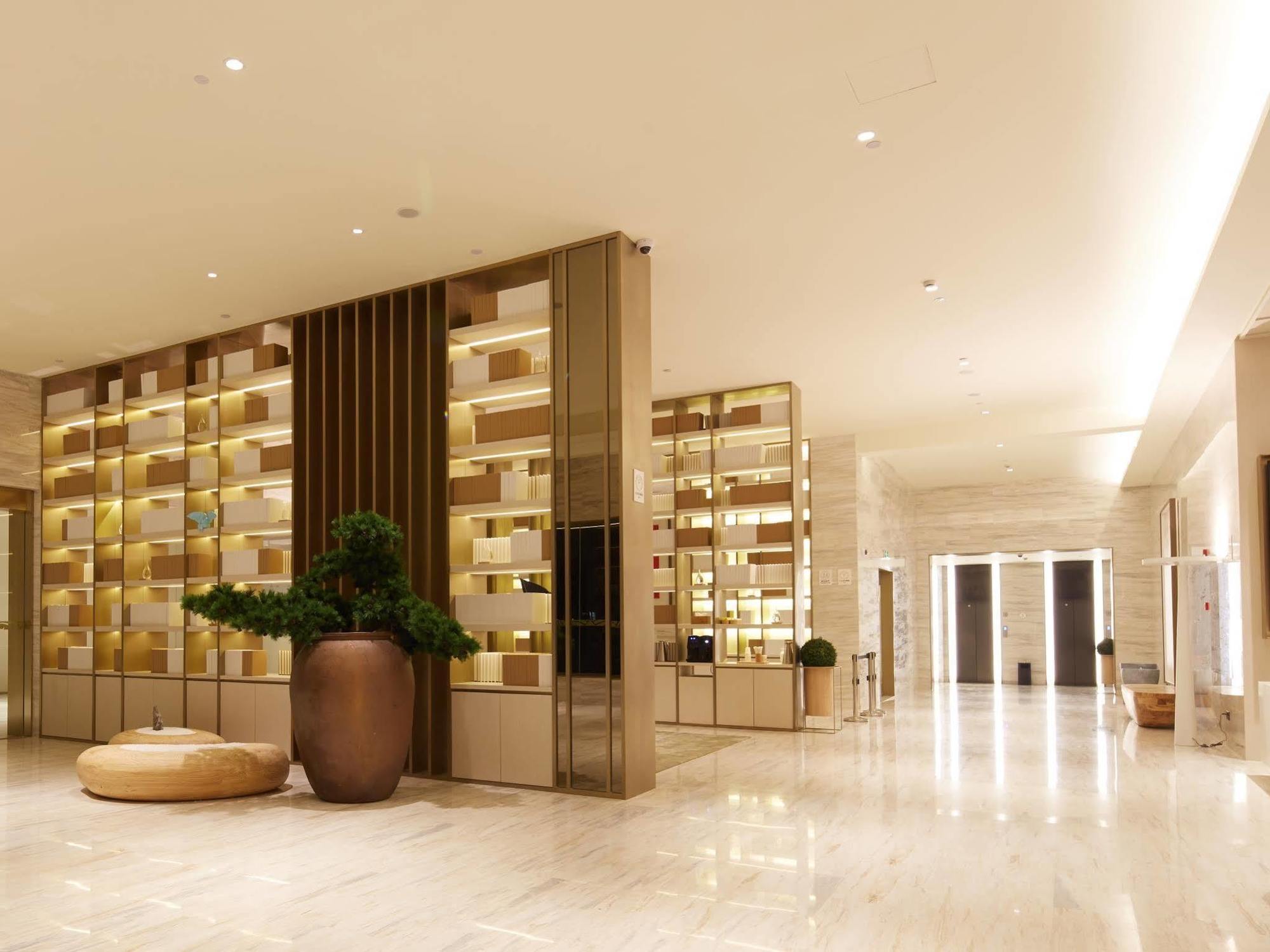 เจไอ โฮเต็ล เซี่ยงไฮ้ หงเฉียว อู๋จงโร้ด Hotel ภายนอก รูปภาพ