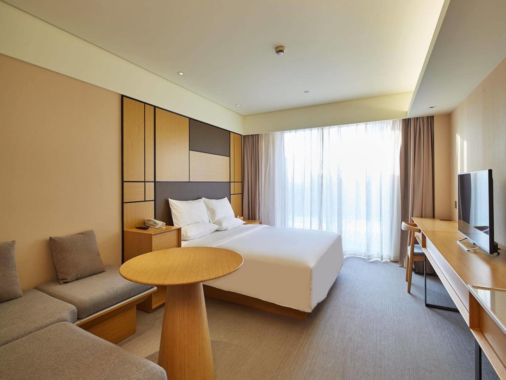 เจไอ โฮเต็ล เซี่ยงไฮ้ หงเฉียว อู๋จงโร้ด Hotel ภายนอก รูปภาพ